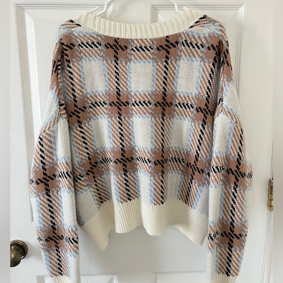 Just Polly Plaid V-Neck Cardigan - Picture 4 of 5
